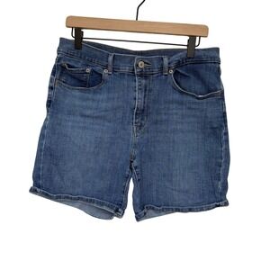 Levi's Women Classic Denim Shorts Mid Rise Blue Jean Shorts Size 30
